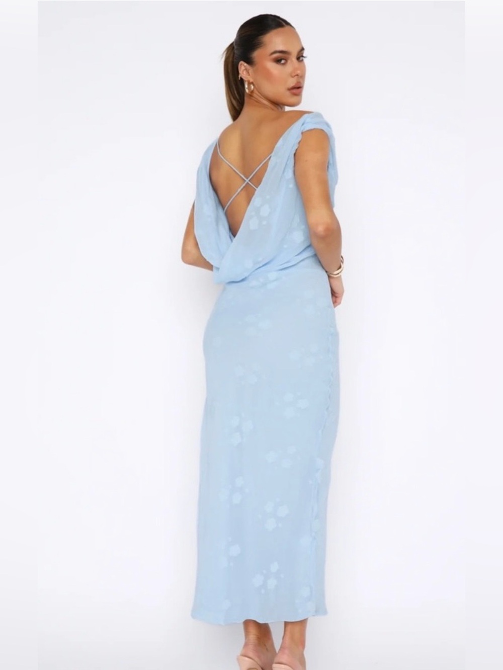 NWT! White Fox This is the Year Blue
Maxi Dress Medium Floral Wedding Bridal - Picture 3 of 7